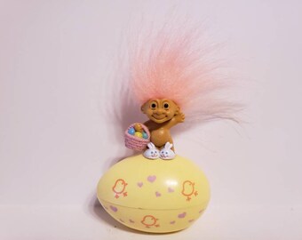 NEW EASTER EGG WITH ATTACHED MINIATURE BUNNY Russ Troll Doll 