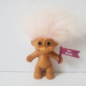 Vintage Russ Troll Doll Keep Smiling Light Pink Hair Trolls 3"