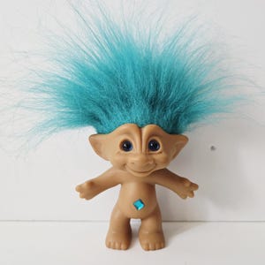 Vintage Treasure Troll Doll, Aqua Blue Hair, Aqua Blue Diamond Jewel, Blue Eyes, 5&quot; Trolls