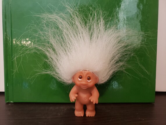 troll with white hair