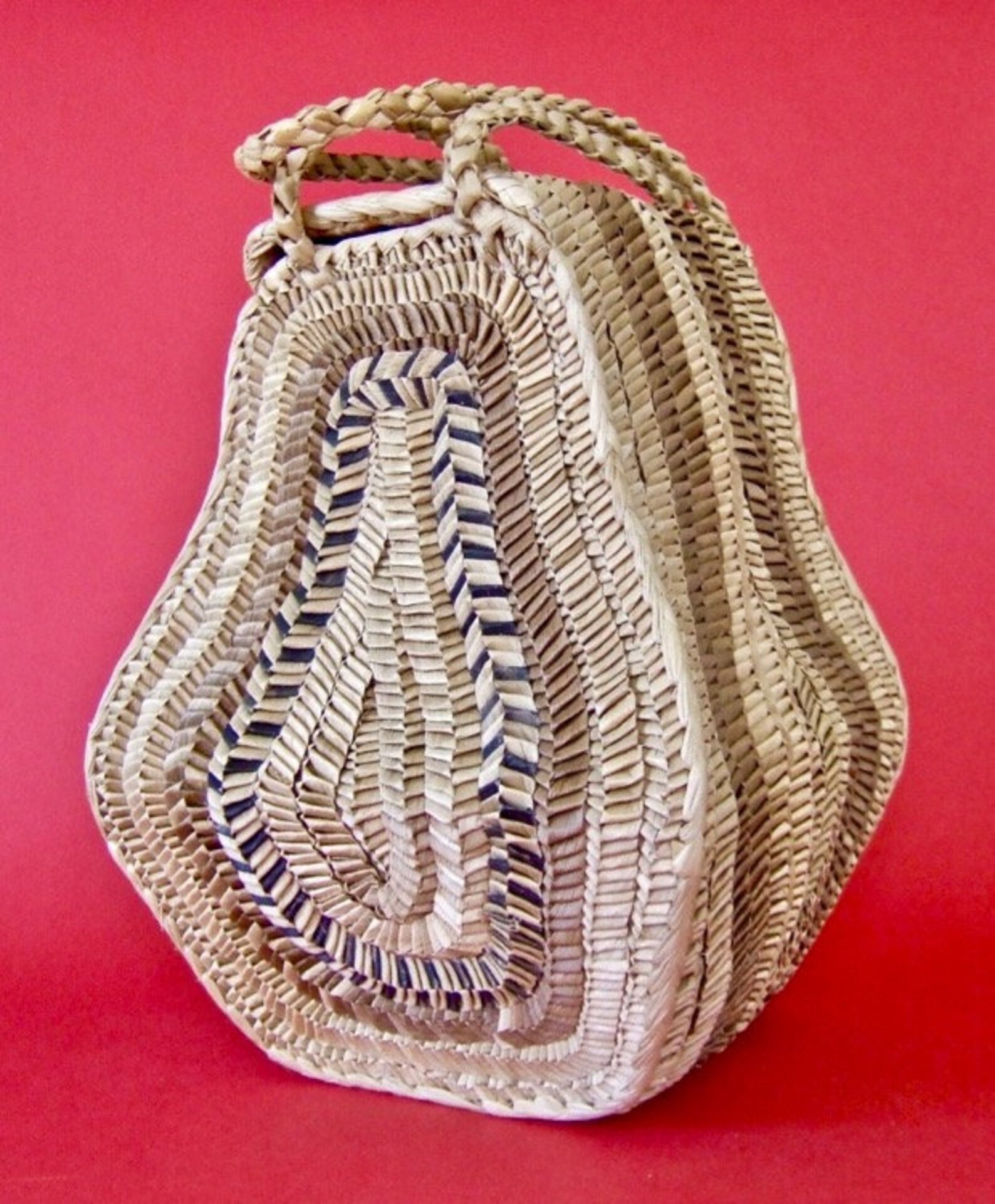 FIJI: Large Vintage Handwoven Fijian Basket Purse or Container | Etsy