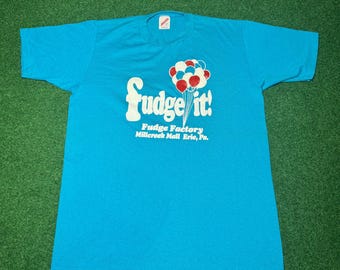 Vintage 90s Fudge Factory Candy Store T-shirt, Millcreek Mall Erie PA (Large)