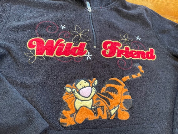 90s Winnie the Pooh Tigger Fleece Black Hoodie Sweatshirt 90s Winnie the Pooh Tigger Fleece Black Hoodie Sweatshirt