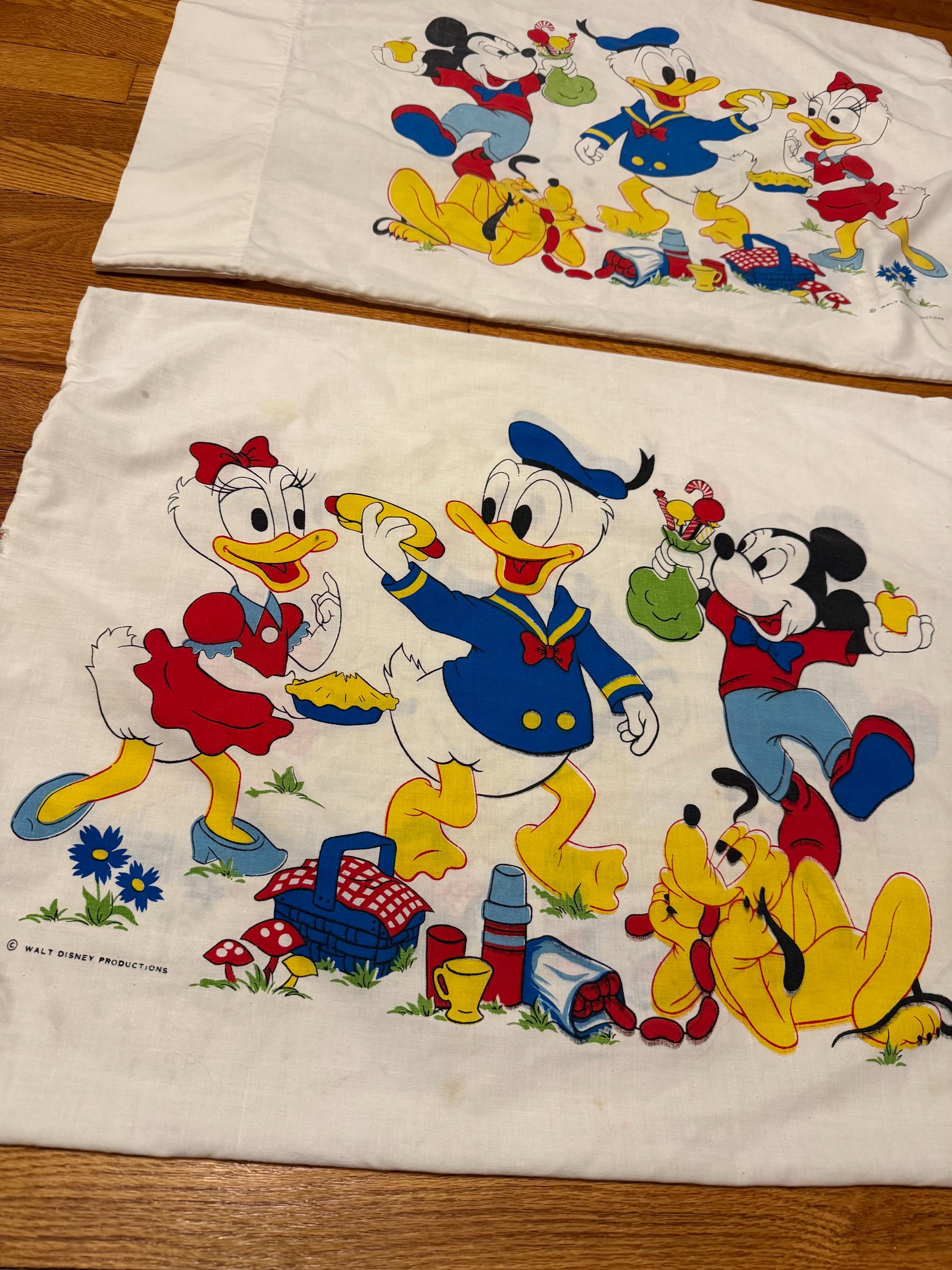 ビンテージ 70s ヨーロッパ ディズニー ミッキーマウス クッション カバー空 Vintage 70s Disney Pillowcases (lot of 2), Standard 28x20, Bedding
