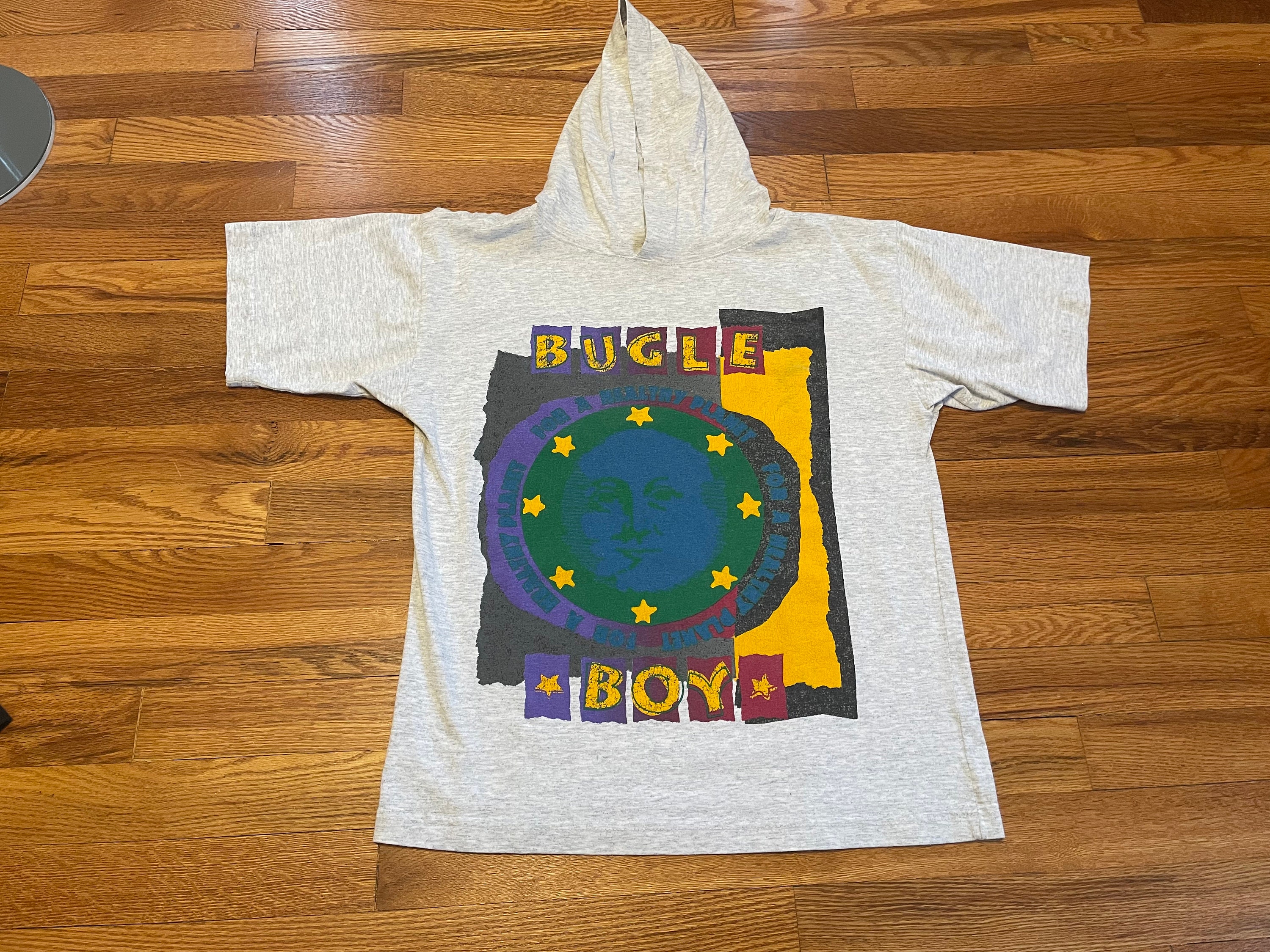 90s Bugle Boy Brand Vintage Hooded T-shirt Rare Awesome 90s Bugle Boy Brand Vintage Hooded T-shirt Rare Awesome