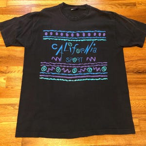 RADICAL 90s California Sport vintage t-shirt party fashion Clarissa explains it all fresh Prince style 90210 salt n pepa hip hop rap 80s Htf
