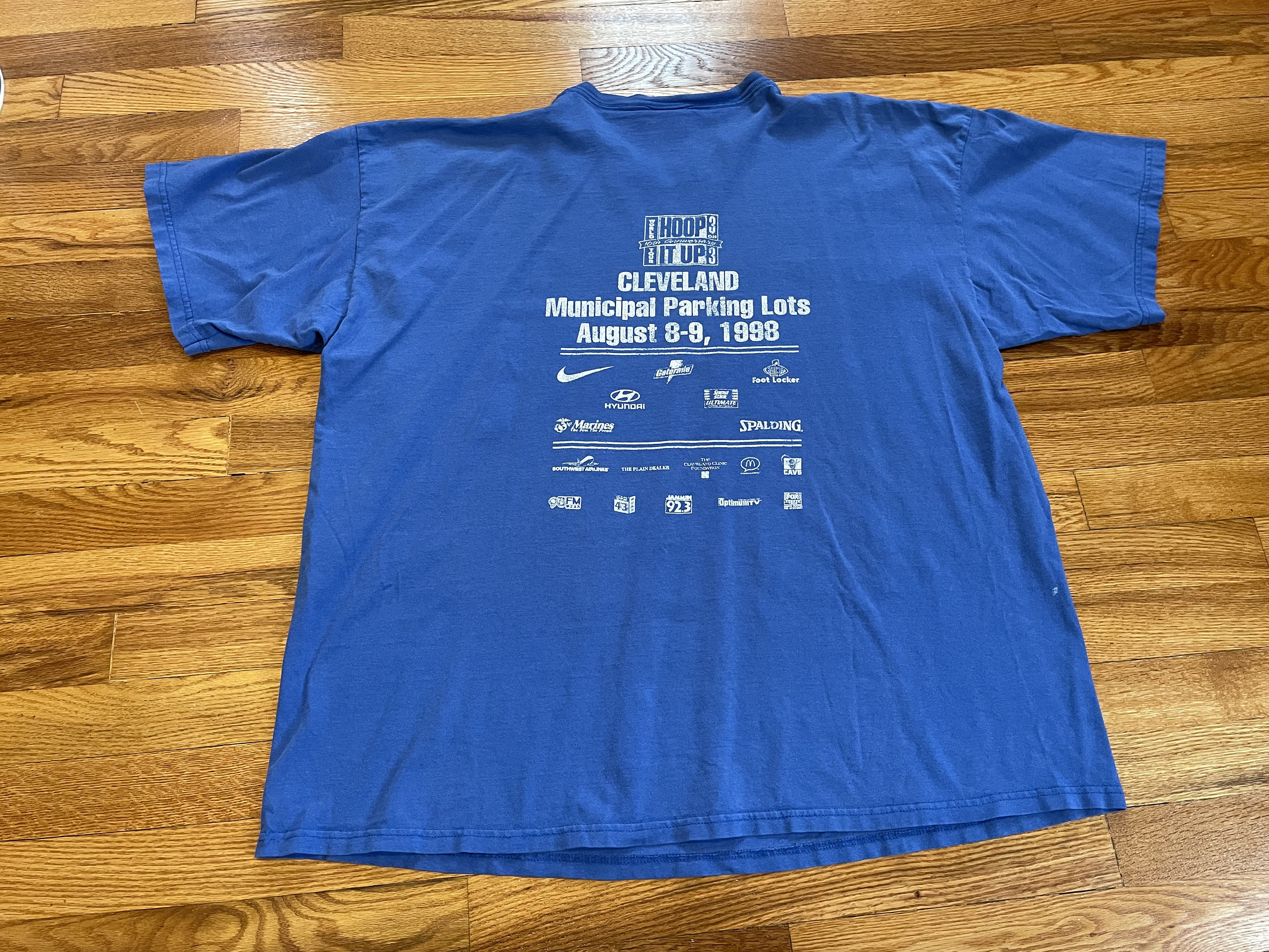 1998 Hoop It up 3 on 3 10th Anniversary Vintage Nike T-shirt