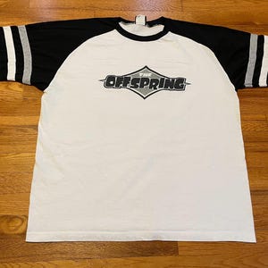 90s The Offspring vintage t-shirt deadstock Smash era band tee original tour Green Day bad religion nofx weezer mtv lollapalooza giant tag