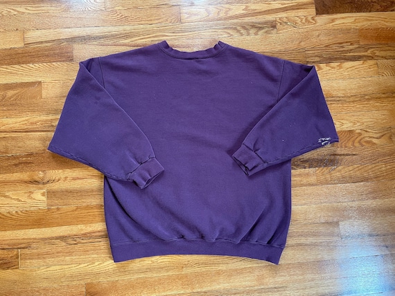 PERFECT Distressed Worn to Perfection 90s Nike Embroidered