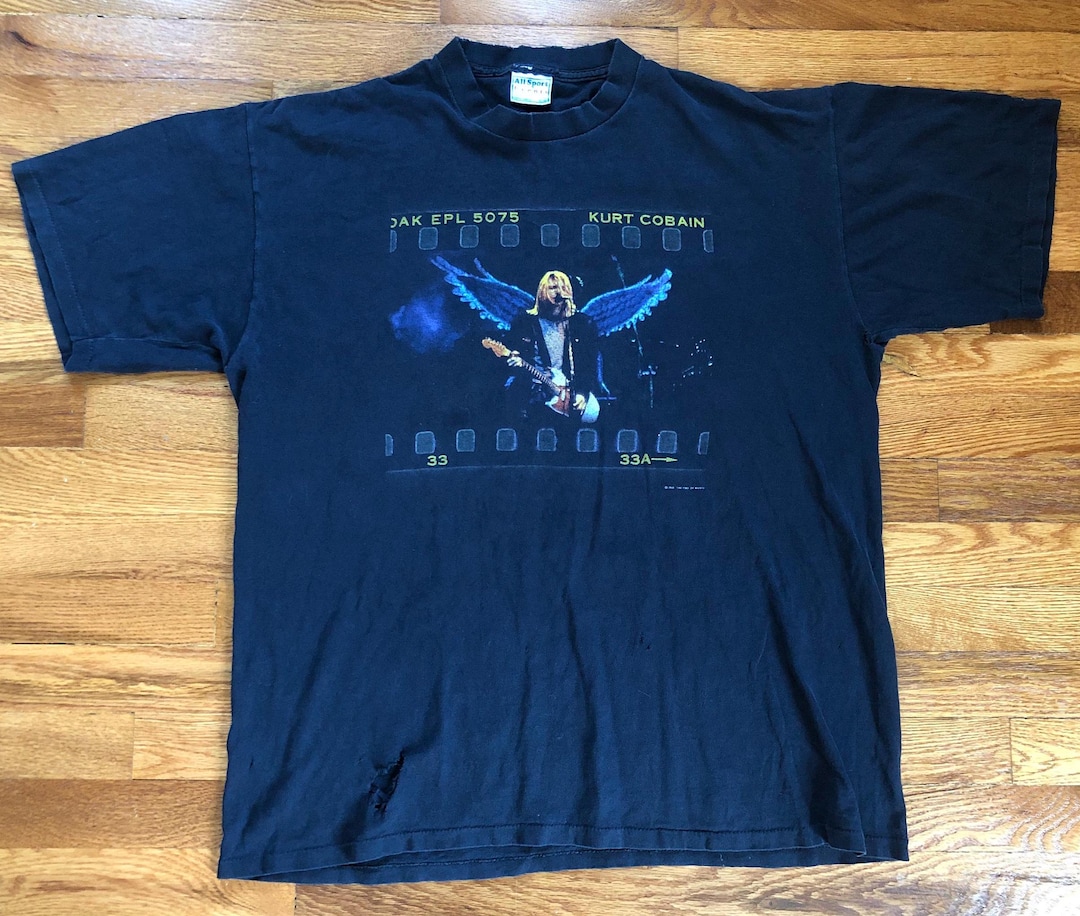 Vintage 1999 Kurt Cobain Nirvana T-shirt, Angel Wings Graphic