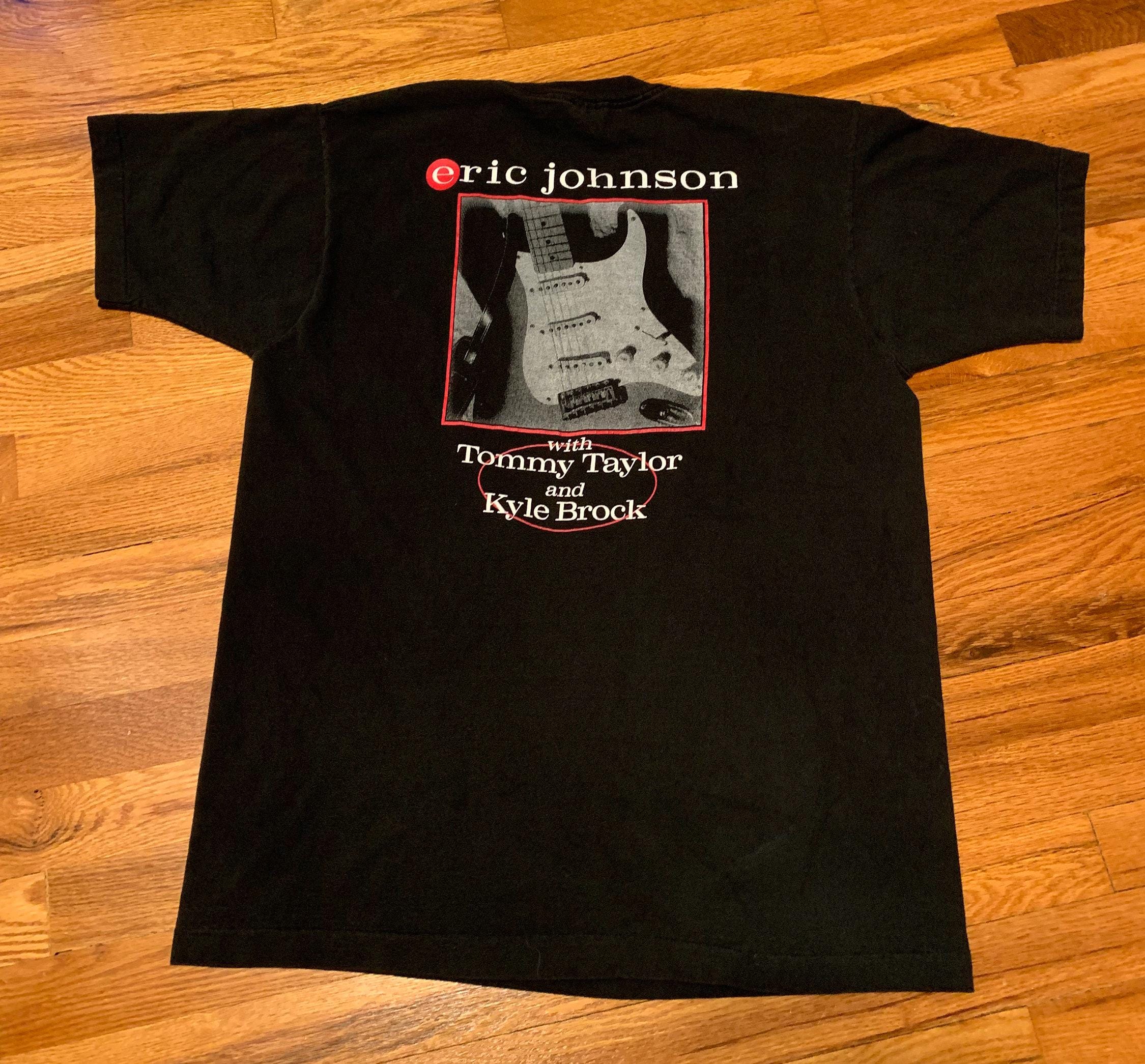 ERVIN JOHNSON サイン入りTシャツ 【公式通販】