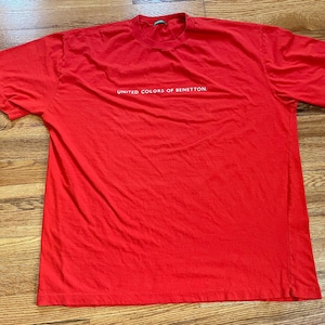 90s United Colors of Benetton vintage t-shirt rare logo puffy paint rainbow pink designer fashion single stitch 90s hipster retro cool fun