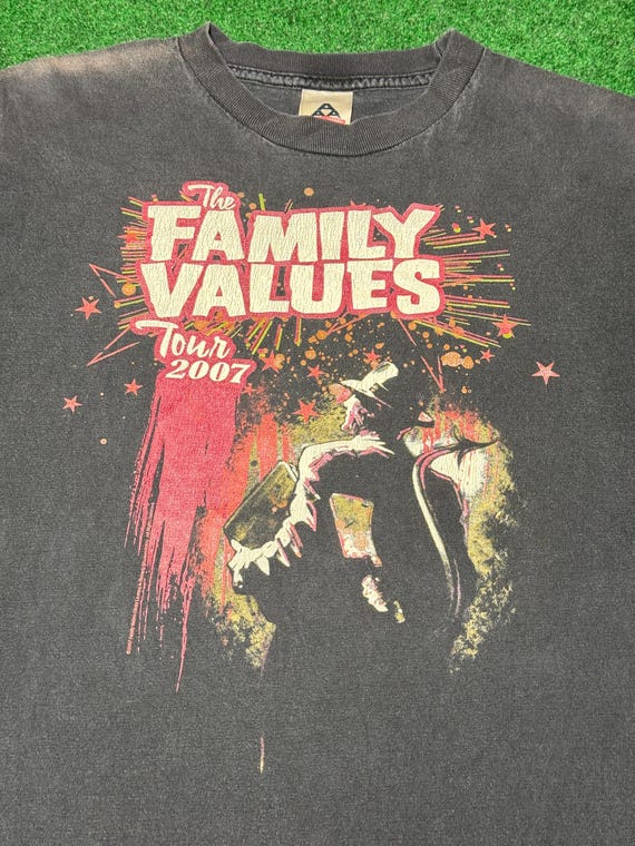 Y2K Family Values Tour T-shirt Rare Vintage Korn Evanescence