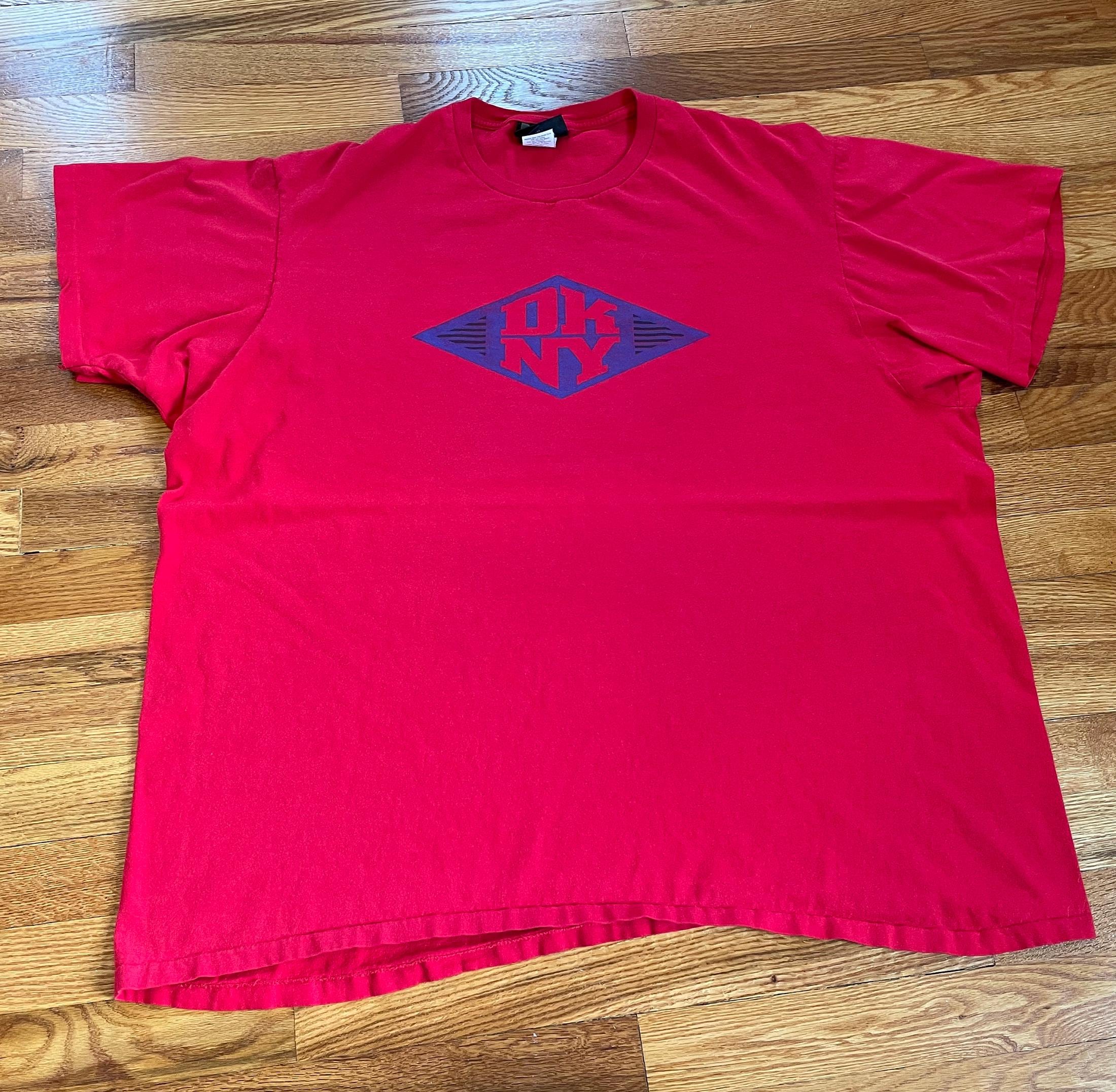 ヴィンテージ 90年代 DKNY Tシャツ、ダナ・キャラン デザイナー 
