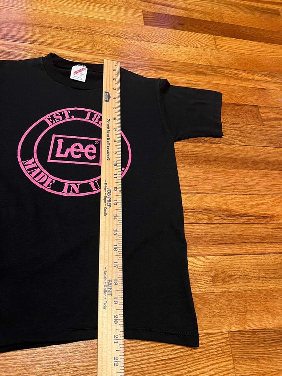 90s Lee brand vintage Made in USA t-shirt rare si… - image 7