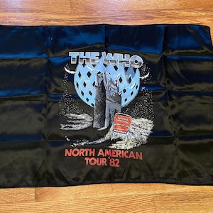 amazing retro 80s The Who Final Tour 1982 flag wall hanging tapestry banner patch poster shirt band tee Beatles hipster rocker tongue