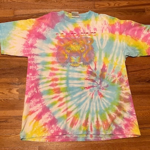insane 90s The Black Crowes vintage tie dye t-shirt rare band tee winterland tag tour lion hippie hipster Grateful Dead Led Zeppelin phish