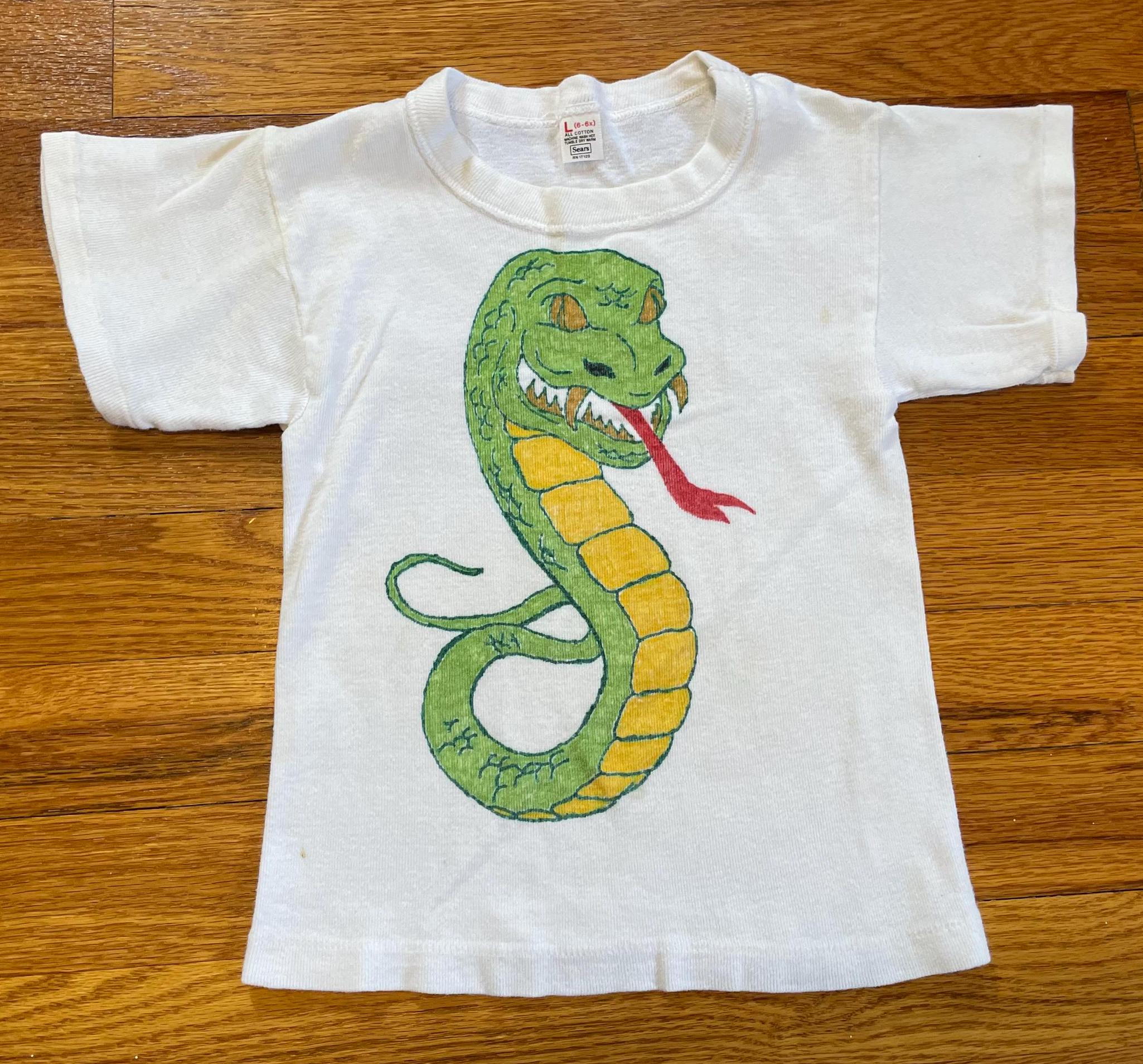 Insane 70s Snake T-shirt Rare Vintage Kids Small Sears Insane 70s Snake T-shirt Rare Vintage Kids Small Sears