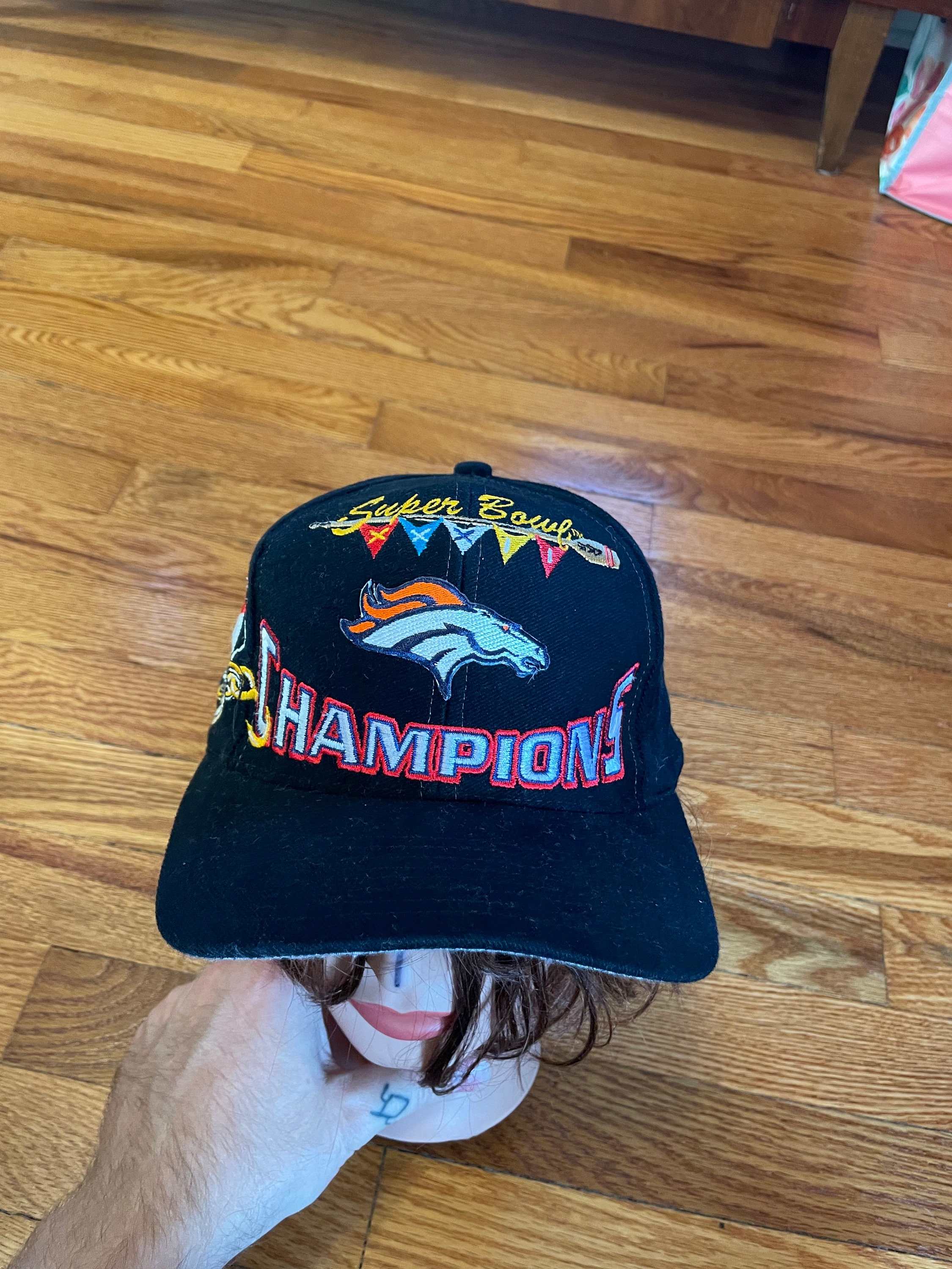 Incredible 90s Denver Broncos Super Bowl XXXII Vintage Logo