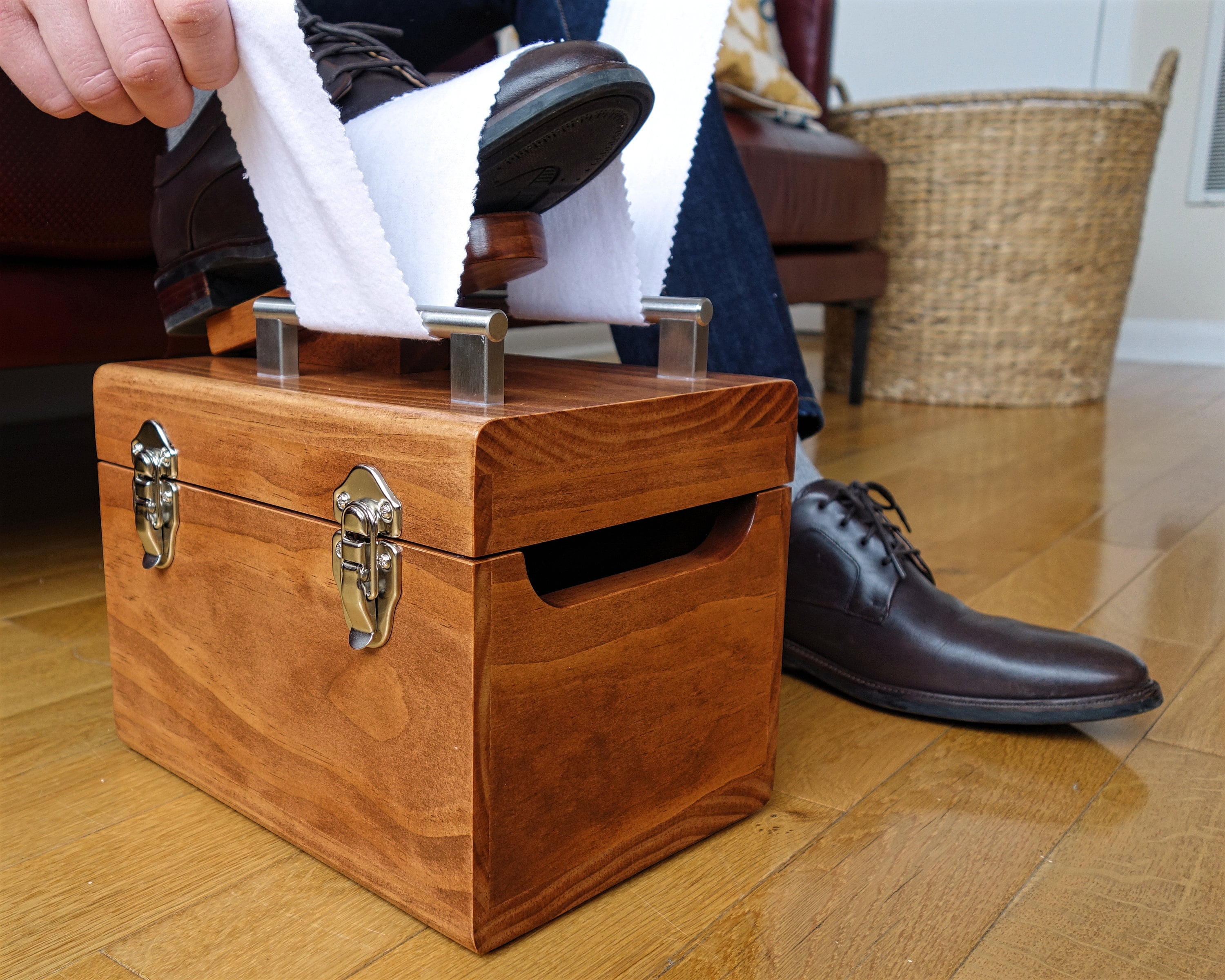 boot shine box