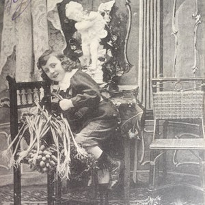 6 Originale französische antike Postkarten, Story-Postkarten, Schwarzweiß-Story-Postkarten, Postkarten für kleine Jungen, französische Ephemera, 1900er Jahre.