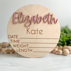 Letrero de anuncio de bebé con datos de nacimiento / Letrero de madera para revelar el nombre / Revelación del nombre del bebé / Letrero personalizado con el nombre del bebé / Letrero para el hospital Elizabeth Kate