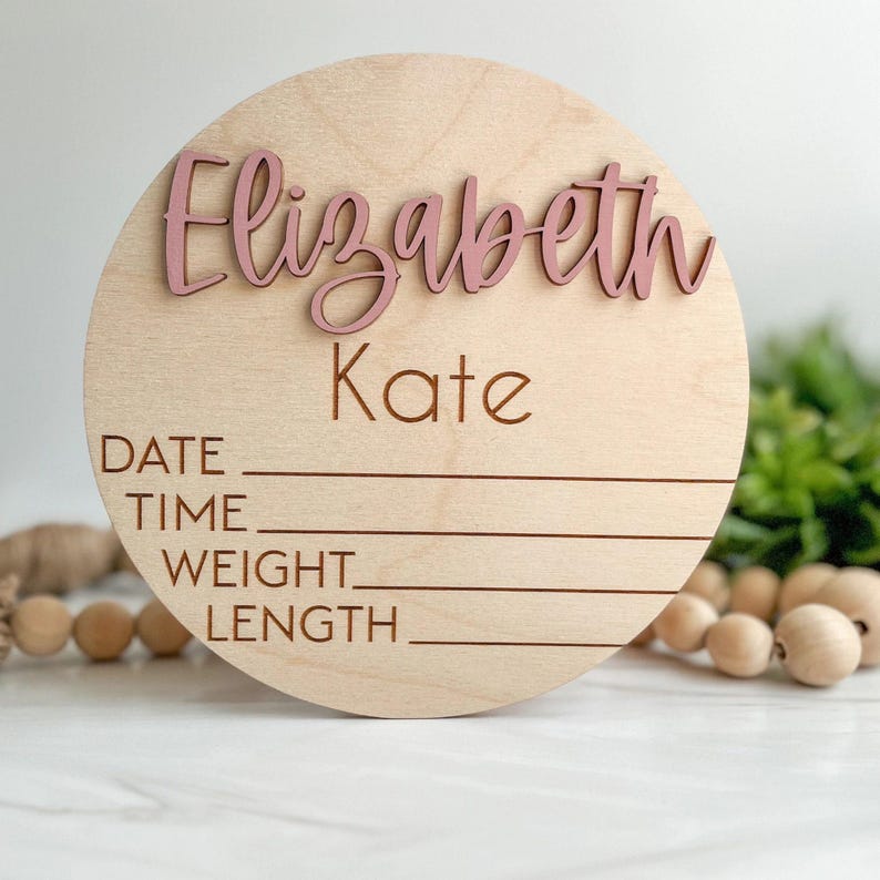 Letrero de anuncio de bebé con datos de nacimiento / Letrero de madera para revelar el nombre / Revelación del nombre del bebé / Letrero personalizado con el nombre del bebé / Letrero para el hospital Elizabeth Kate