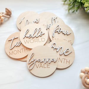 3D Wooden Monthly Milestone Discs For Baby Photos + Matching Nameplate | Monthly Milestone Marker | Milestone Cards | Monthly Signs For Baby