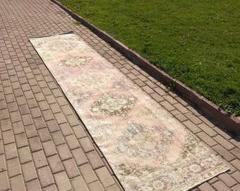Vintage Turkish Rug Runner: Distressed Boho Kilim (390x85cm/12.8x2.8ft)