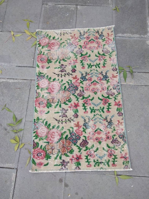 ヴィンテージの小さな花柄トルコ色あせたラグ 106 x 62 cm .3.47 x 2