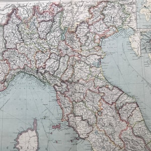 Grande carte ancienne originale de l'Italie du Nord de 1903 avec des cartes hors-texte des possessions italiennes, Venise et Gênes, 40 x 60 cm, carte de Harmsworth