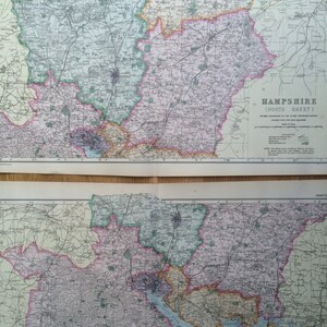 1907 HAMPSHIRE Set mit 2 großen Original antiken Landkarten, je 52 x 34 cm, historische Wanddekoration, George W Bacon Karten