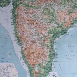 1922 INDIEN (Südteil) große Original Antique Times Atlas Physische Landkarte mit Nebenkarte von Bombay - Sri Lanka - Mumbai