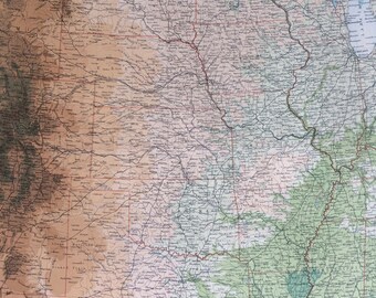 1922 UNITED STATES (Central) Large Original Antique Times Atlas Physical Map - Texas - Oklahoma - Louisiana - Nebraska - Rocky Mountains