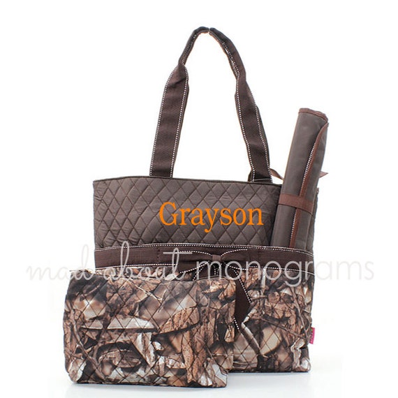 FREE MONOGRAM Quilted White /& Grey Chevron Print 3pc Diaper Bag