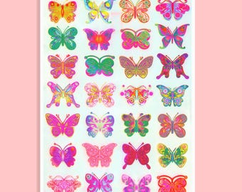 Poster sperimentale con stampa risografica di farfalle pazze, formato A3.