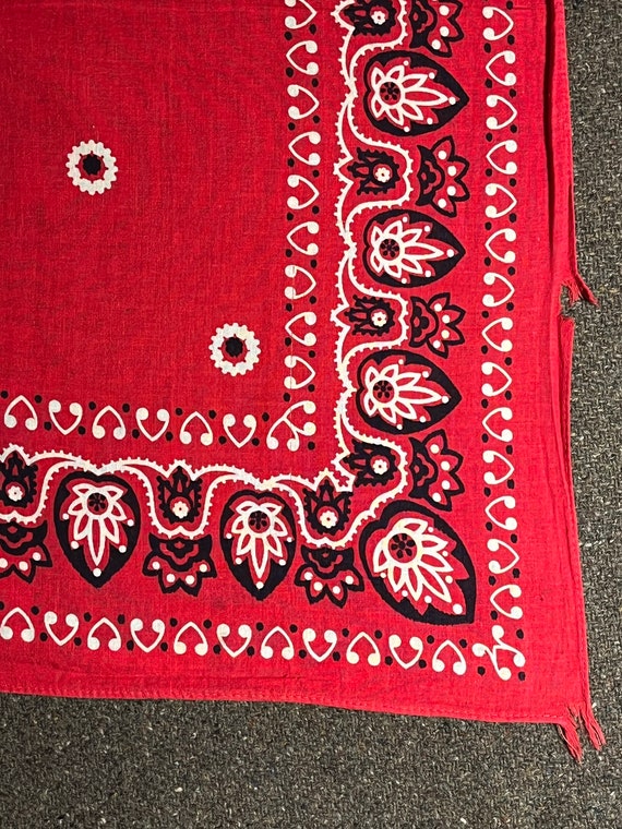 Trunk Down Elephant Bandana Made In USA Red Black… - image 3