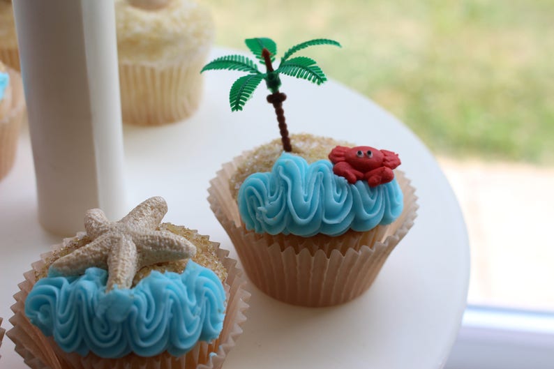 Plastic Palm Tree Cupcake Toppers / Decorations / Palm