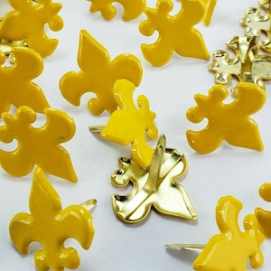24 pièces d'or jaune louveteaux fleurs de lys artisanat scouts scrapbooking fabrication de cartes embellissements