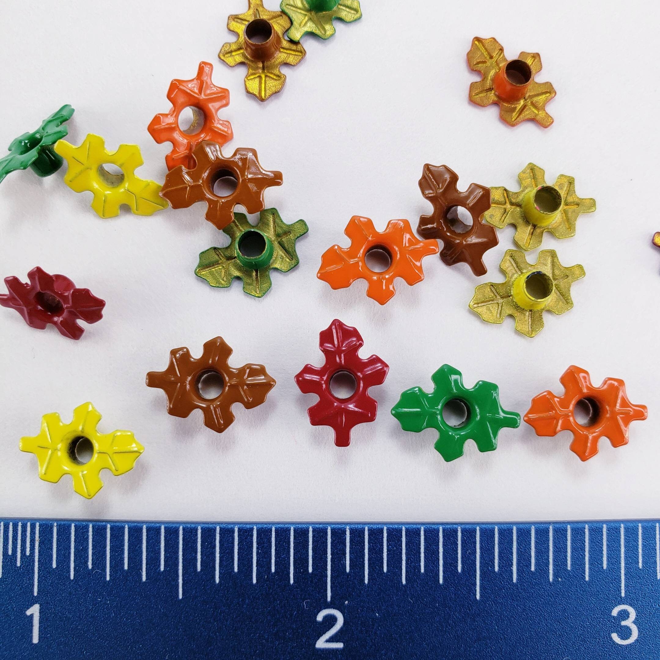 20 Oak Leaf Eyelets Autumn Leaves Fall Paper Crafting Etsy