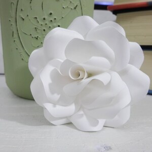 White Paper Flowers - Paper flowers with stems - Paper Flower Bouquet - Wedding Bouquet - Mothers Day Gift - Paper Anniversary - Centerpiece