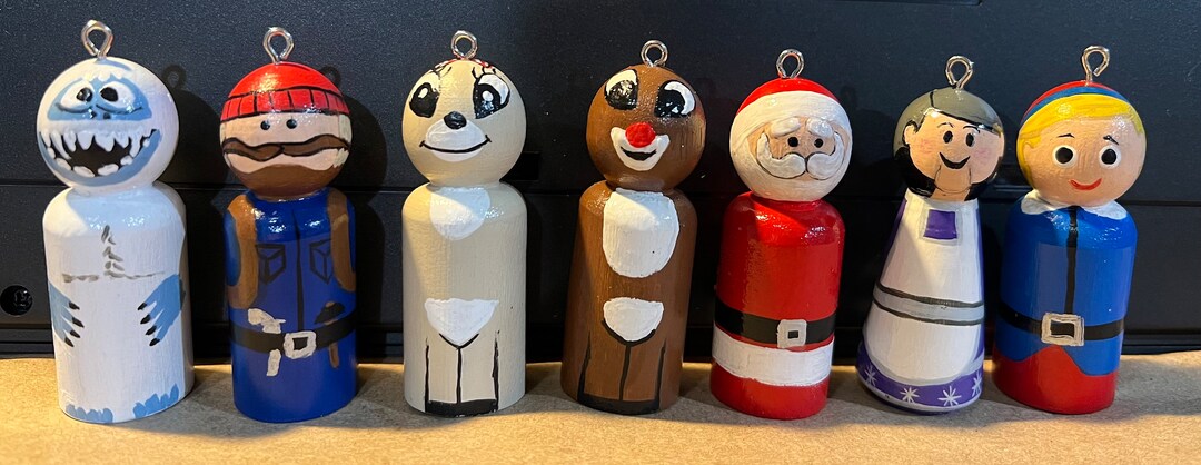 Wooden Hand Painted Rudolph the Red Nose Reindeer Christmas Tree ...