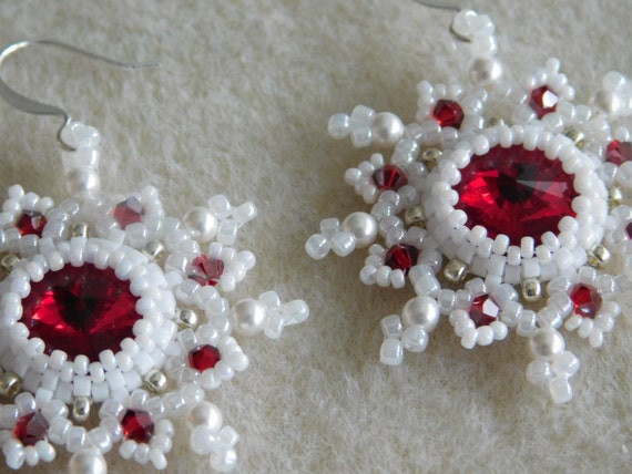 Tutoriel : ajouter des perles à la dentelle / Tutorial: adding beads to the  lace