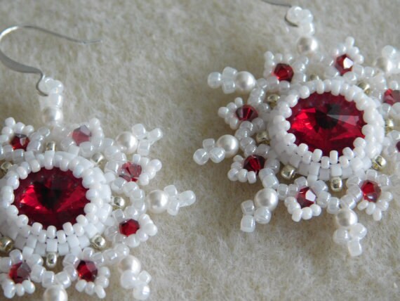 Easy Beaded Snowflake Earrings  Seed Bead Earrings Tutorial 