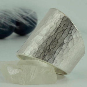 Wide forged ring with hammered finish, 925/000 silver, size 58, matt, polished, handmade, gift, production image 2