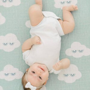 sleepy baby cloud cradle