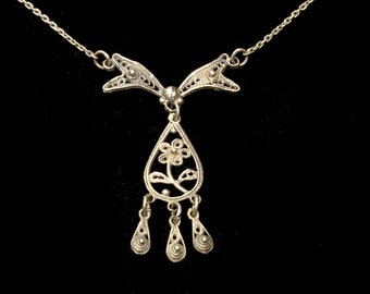 Vintage 800 Solid Silver Filigree Flower Pendant Chain Necklace 41cm 16 1/4 inch