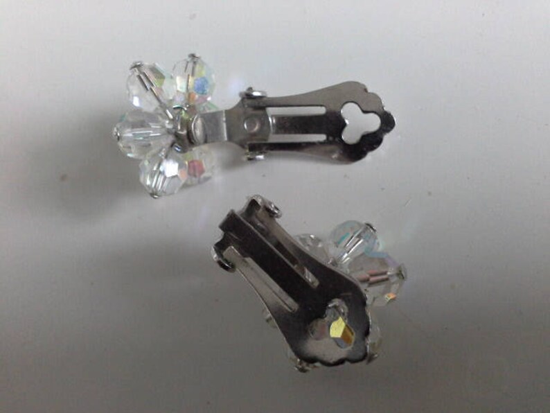 Silver Tone Clips c 1950/'s Vintage AB Aurora Borealis Rainbow Crystal Glass Bead Flower Clip On Earrings