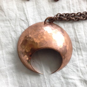 Vintage Artisan Hammered Copper Domed Lunula Moon Pendant Copper Chain image 2