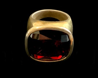 Vintage Modernist Gold Vermeil 925 Sterling Silver Ring Dark Red Rhinestone Size 7